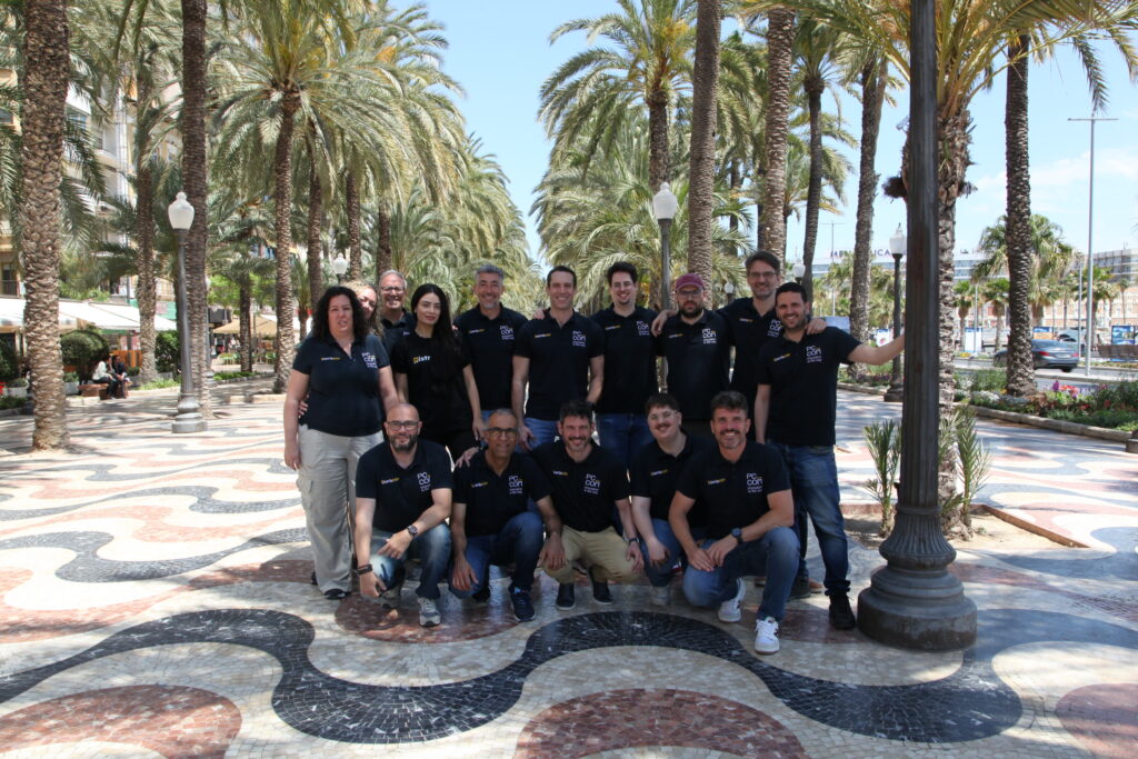 pccom meeting equipo